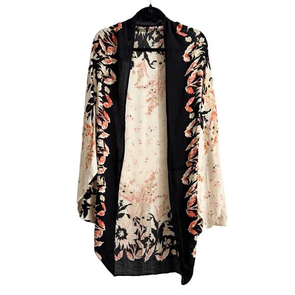 Floral Boho Peasant Rounded Kimono OSFM - Picture 2 of 7